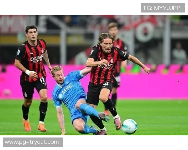 西甲激战拜仁与AC米兰战平红牌事件引发全场热议与十大精彩进球回顾