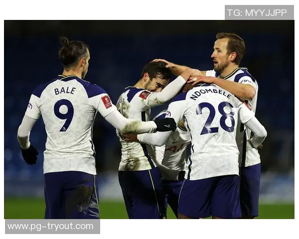 足总杯波尔图与热刺战平精彩瞬间回顾与战术分析