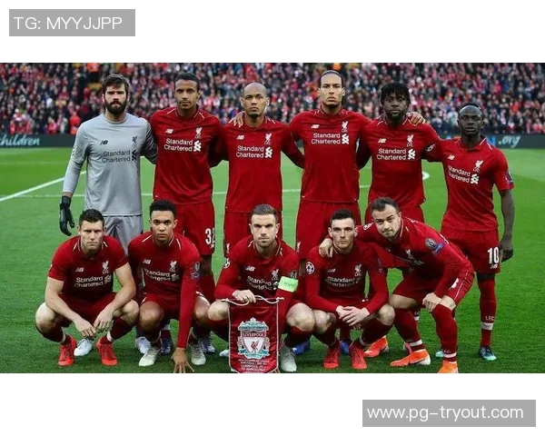 德甲热战：多特蒙德与利物浦激战成平局神扑瞬间点燃全场激情