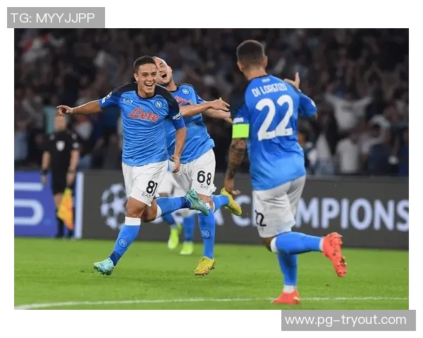 欧冠激战皇马与巴黎圣日耳曼互交白卷全场气氛紧张引发热议