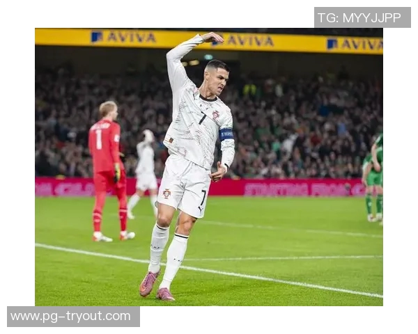 世界杯焦点战马竞与皇马战平绝杀瞬间引发争议判罚引爆全场气氛